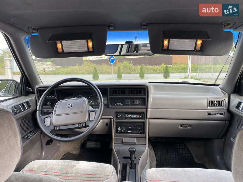 Седан Plymouth Acclaim 1989 в Кам'янець-Подільському