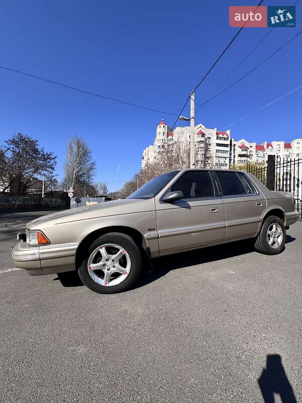 Седан Plymouth Acclaim 1992 в Одесі