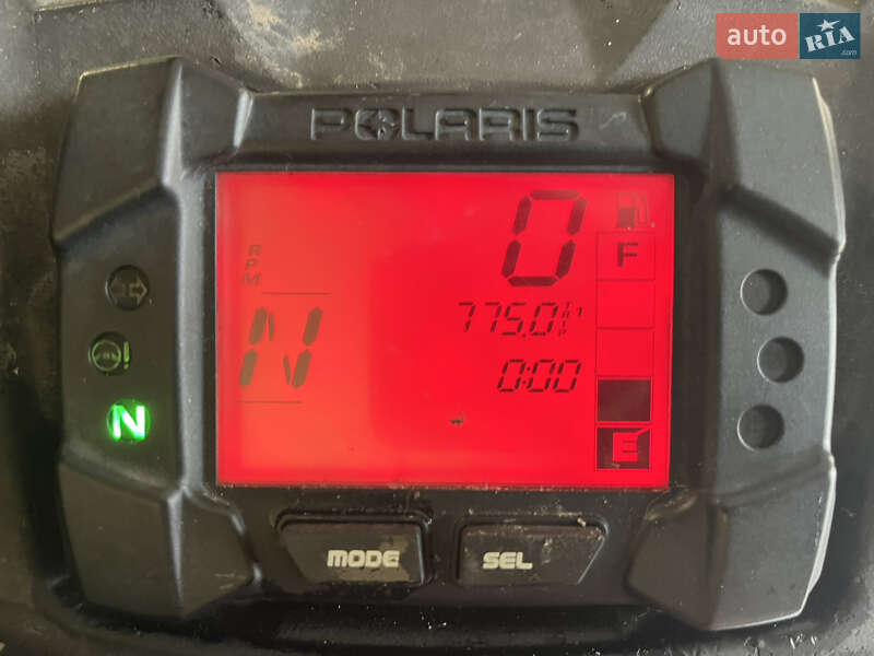 Квадроцикл утилітарний Polaris Sportsman 850 EFI 2013 в Чернігові