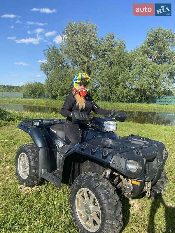 Квадроцикл  утилитарный Polaris Sportsman 2015 в Владимире