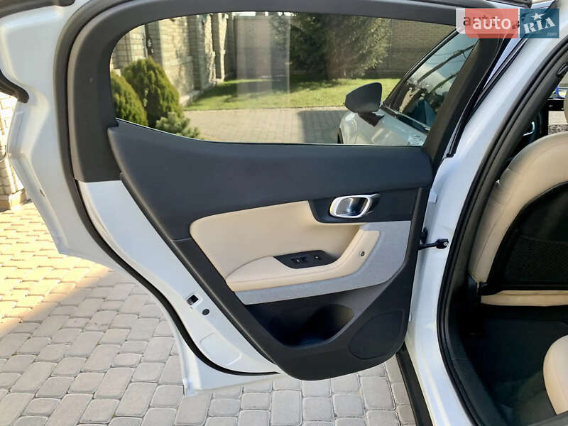 Фастбэк Polestar 2 2022 в Киеве