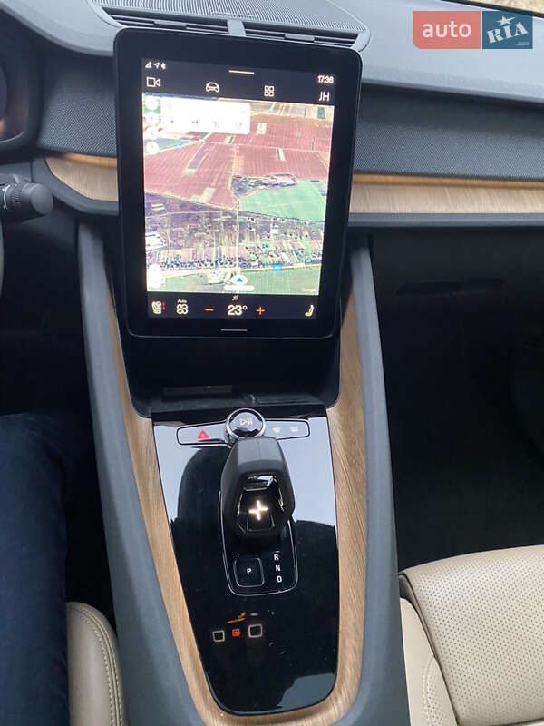 Седан Polestar 2 2020 в Львове