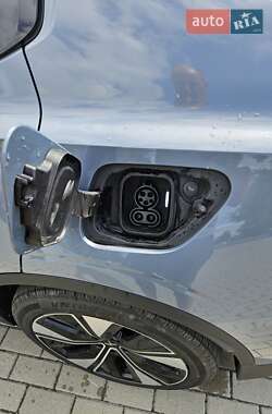 Фастбэк Polestar 2 2023 в 