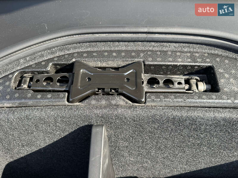 Ліфтбек Polestar 2 2023 в Одесі фото 43 Ліфтбек Polestar 2 2023 в Одесі