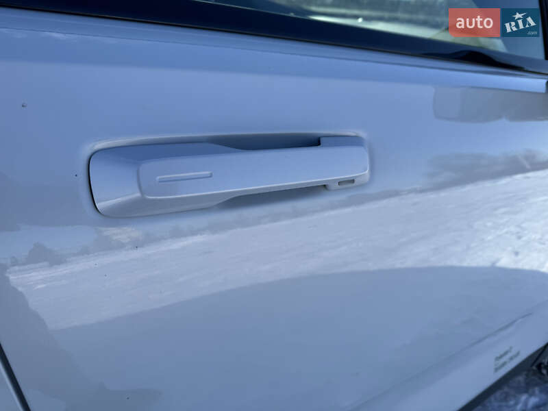 Фастбэк Polestar 2 2023 в Новояворовске