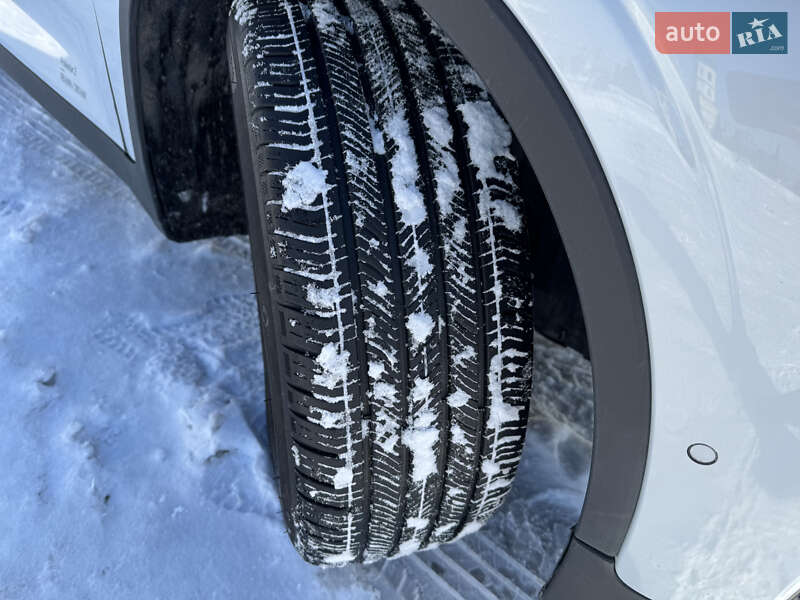 Фастбэк Polestar 2 2023 в Новояворовске