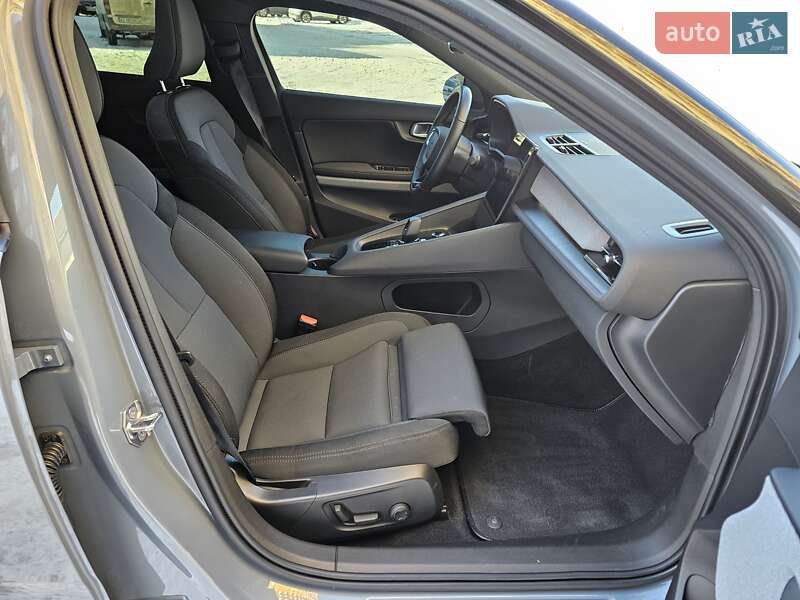 Лифтбек Polestar 2 2022 в Киеве фото 55 Лифтбек Polestar 2 2022 в Киеве