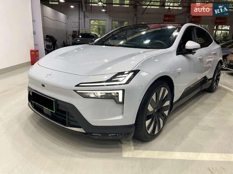 Polestar 4 2024