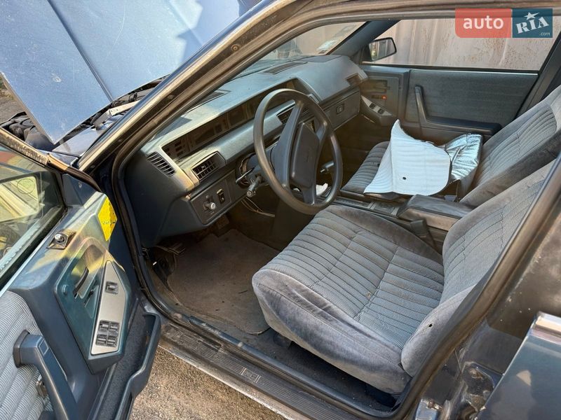 Седан Pontiac 6000 1988 в Балаклії