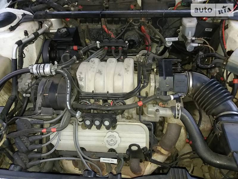 Pontiac Bonneville 1992 года