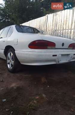 Седан Pontiac Bonneville 1992 в 