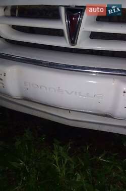 Седан Pontiac Bonneville 1992 в 