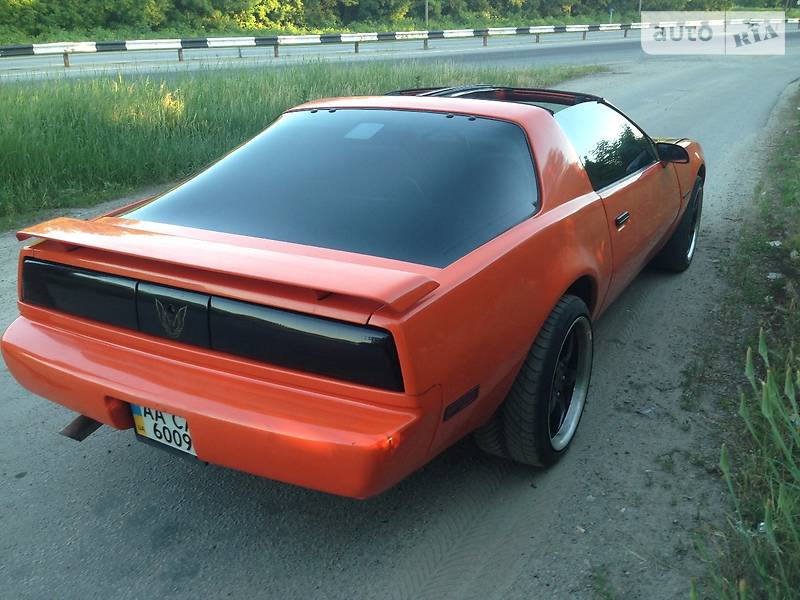 Купе Pontiac Firebird 1988 в Запорожье фото 7 Купе Pontiac Firebird 1988 в Запорожье