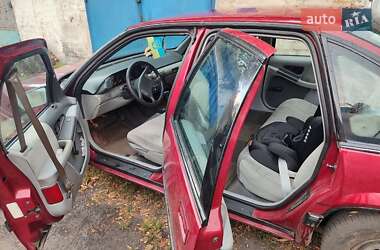 Седан Pontiac Grand Prix 1990 в 