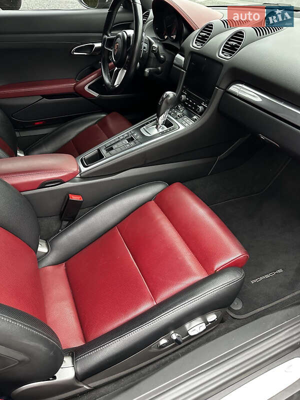 Кабріолет Porsche 718 Boxster 2016 в Дніпрі