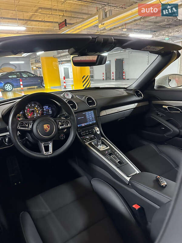 Кабріолет Porsche 718 Boxster 2021 в Києві
