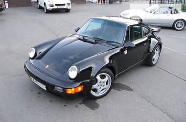 Купе Porsche 911 1991 в 