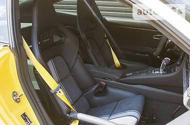 Купе Porsche 911 2017 в 