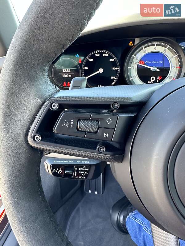 Кабріолет Porsche 911 2022 в Києві фото 62 Кабріолет Porsche 911 2022 в Києві