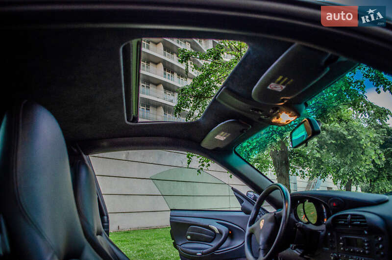 Купе Porsche 911 2002 в Киеве фото 35 Купе Porsche 911 2002 в Киеве