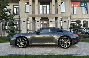 Купе Porsche 911 2019 в 
