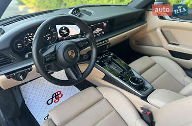 Купе Porsche 911 2019 в 