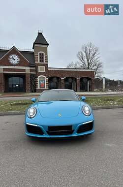 Купе Porsche 911 2016 в 