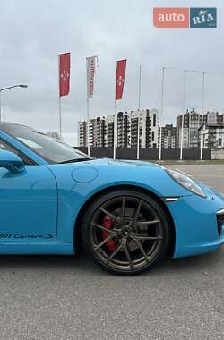 Купе Porsche 911 2016 в 