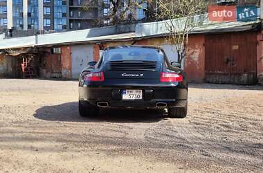 Купе Porsche 911 2006 в 