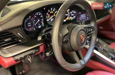 Купе Porsche 911 2022 в 