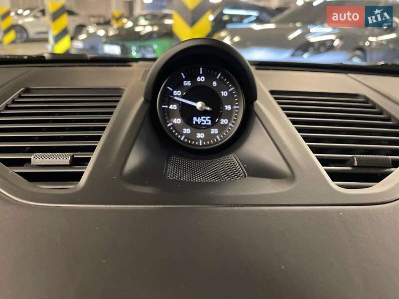 Купе Porsche 911 2022 в Киеве