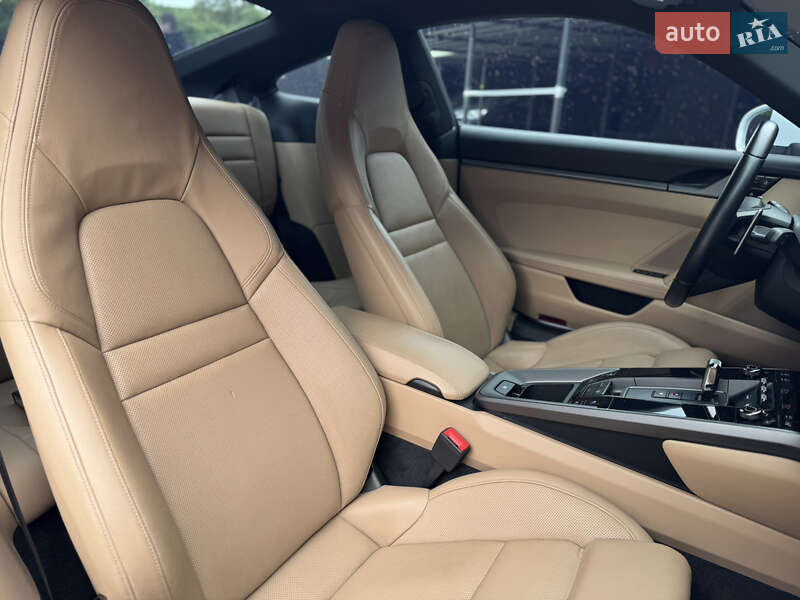 Купе Porsche 911 2020 в Киеве