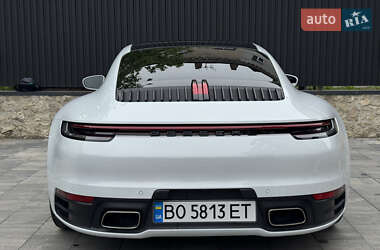 Купе Porsche 911 2020 в 