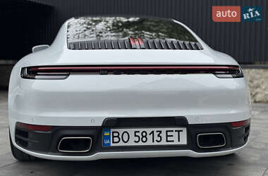 Купе Porsche 911 2020 в 