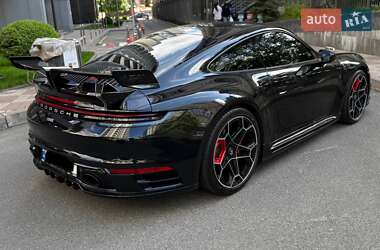Купе Porsche 911 2020 в 