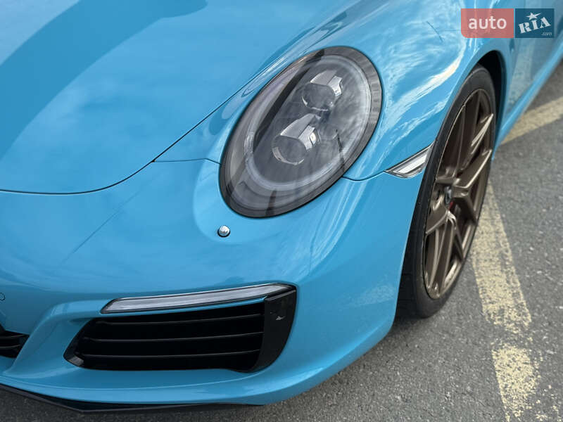 Купе Porsche 911 2016 в Києві