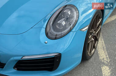 Купе Porsche 911 2016 в 
