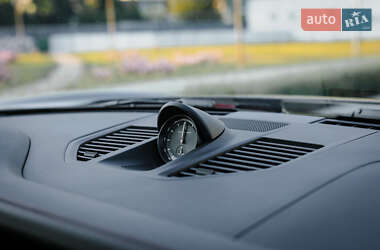Купе Porsche 911 2023 в 