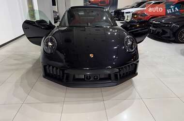 Купе Porsche 911 2025 в 