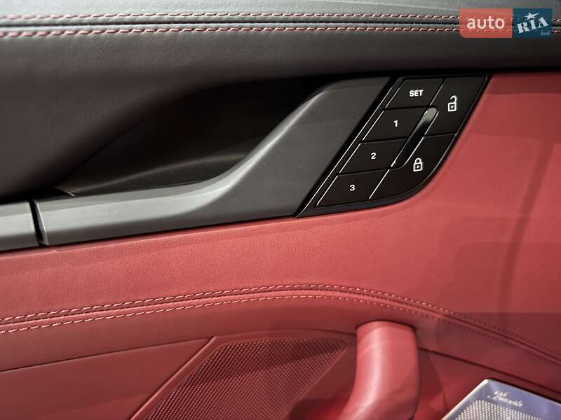 Купе Porsche 911 2025 в Одессе