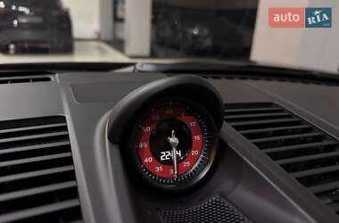 Купе Porsche 911 2025 в 