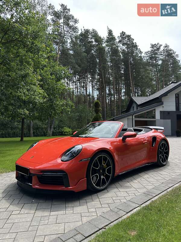 Кабріолет Porsche 911 2022 в Києві фото 32 Кабріолет Porsche 911 2022 в Києві