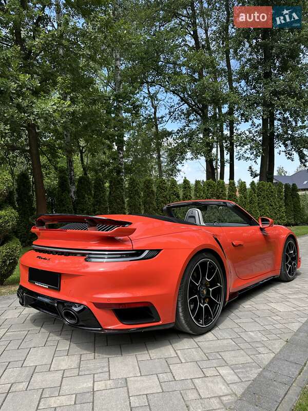 Кабріолет Porsche 911 2022 в Києві фото 34 Кабріолет Porsche 911 2022 в Києві