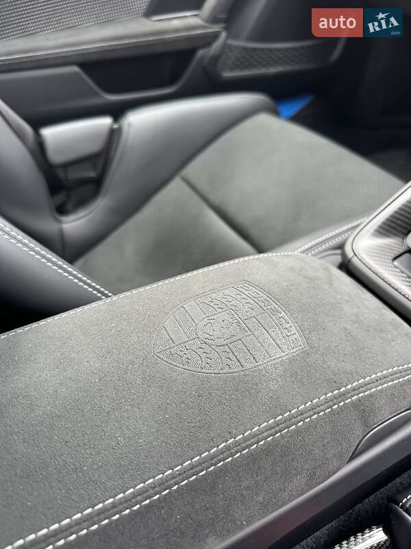 Купе Porsche 911 2024 в Киеве