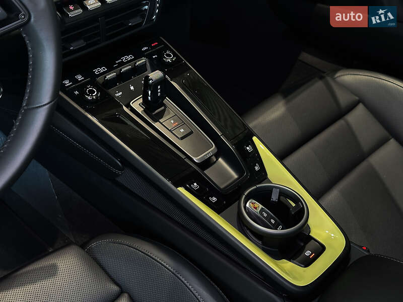 Купе Porsche 911 2024 в Одесі