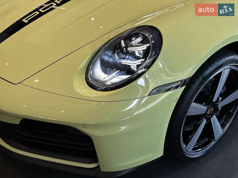 Купе Porsche 911 2024 в Одесі