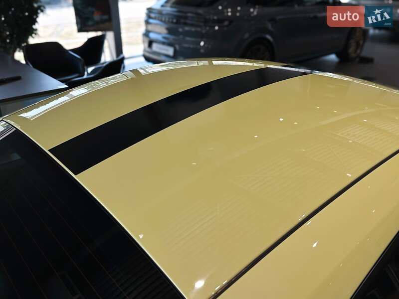 Купе Porsche 911 2024 в Одесі