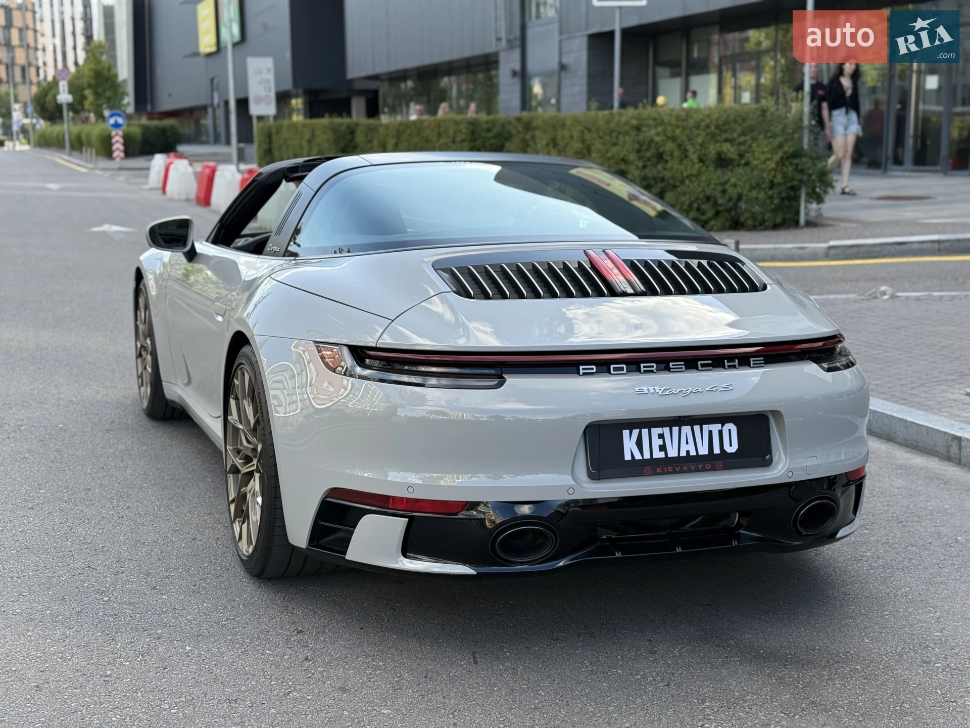 2023 Porsche 911 - мініатюра 8