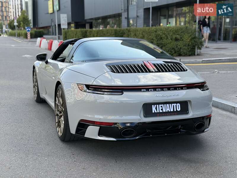 Родстер Porsche 911 2023 в Киеве