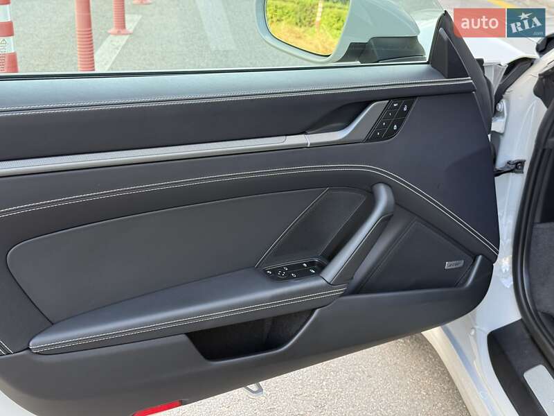 Родстер Porsche 911 2023 в Киеве